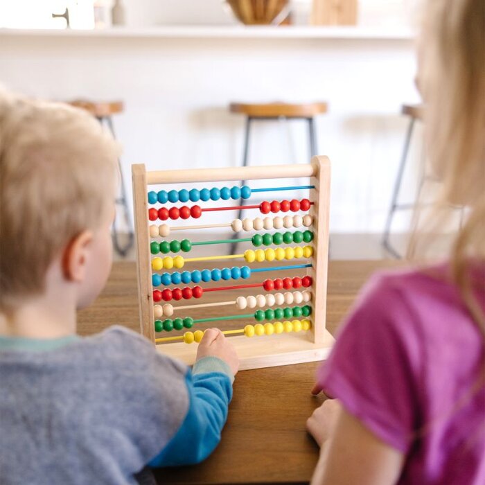 Drewniane liczydło ze 100 koralikami Abacus Melissa & Doug